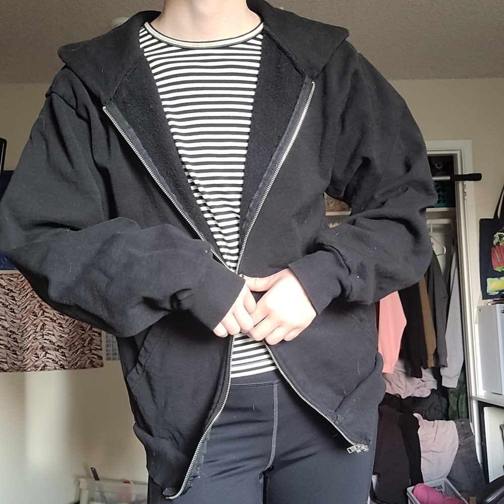 ✨️ Los Angeles apparel🎊 zip up sweater